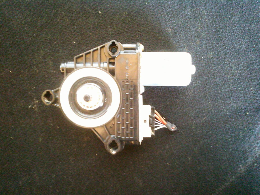 Motorino Alzavetro Anteriore DX Usato BMW SERIE 1 F40 2024 - immagine 3